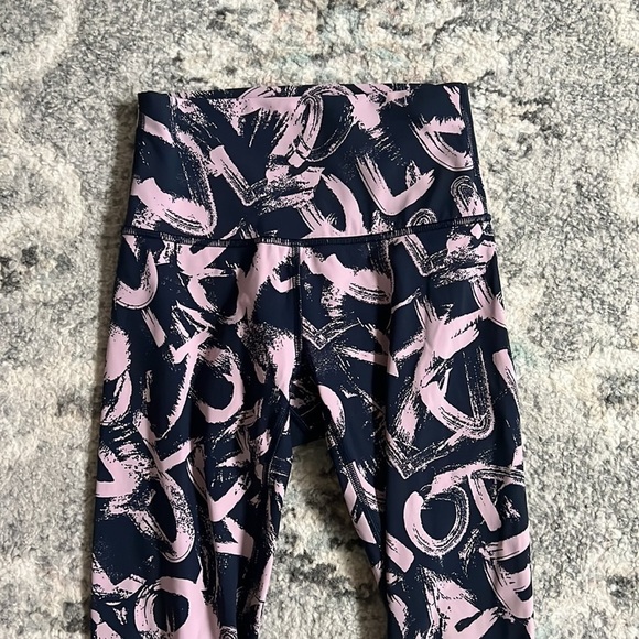 Lululemon Wunder Under High-Rise Tight *Full-On Luxtreme 28” - Picture 2 of 8